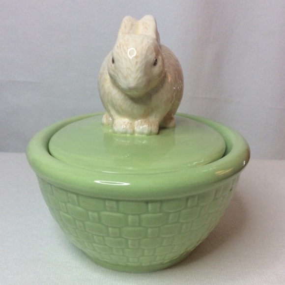 VTG Hallmark bunny rabbit green weaved ceramic basket - Picture 3 of 8